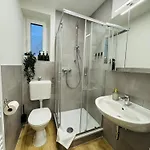 דירה Charmantes Mit Balkon - Kueche - Smarttv