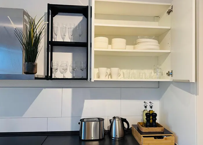 Charmantes Mit Balkon - Kueche - Smarttv